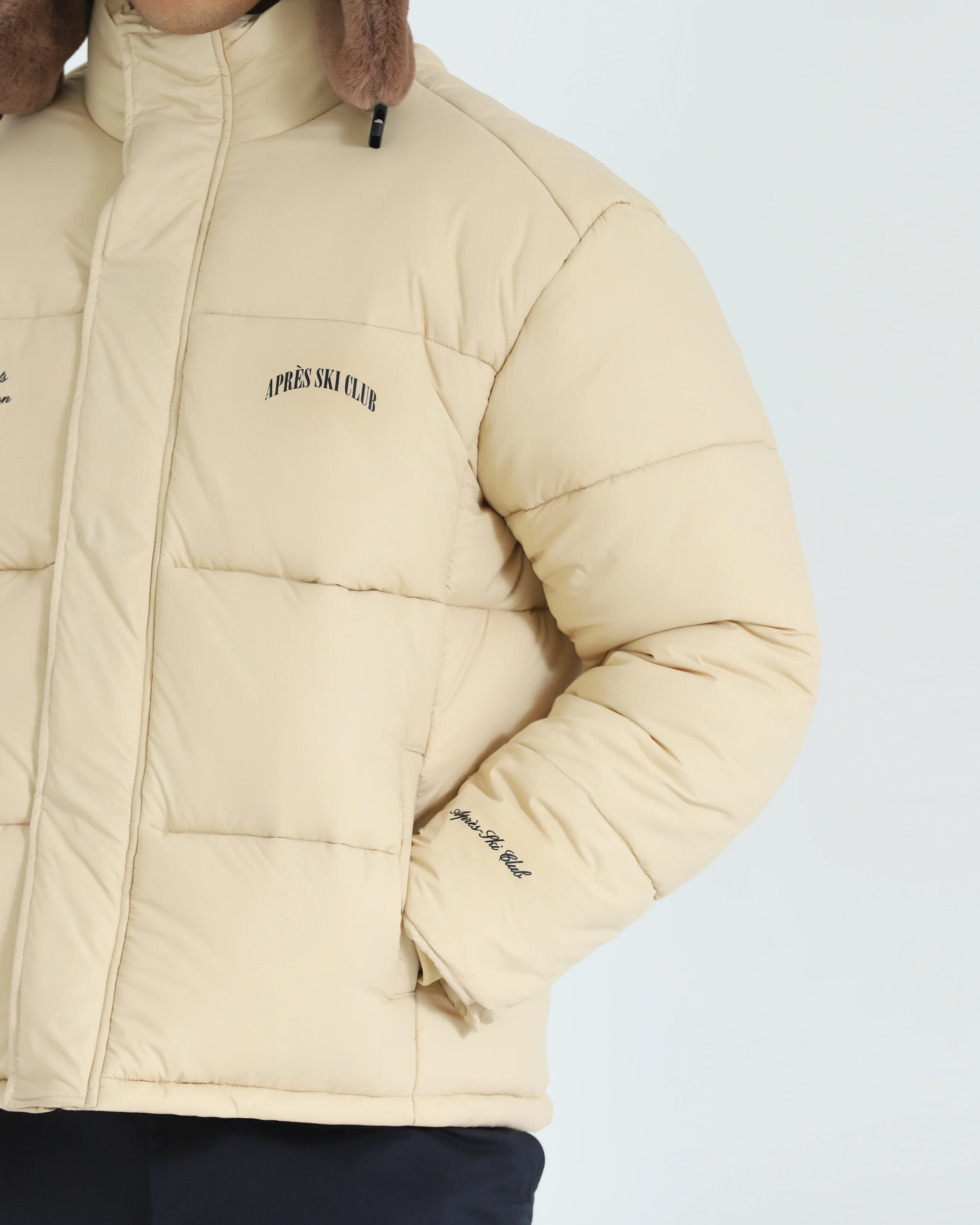 Après Ski Club Puffer Jacket - Image 3
